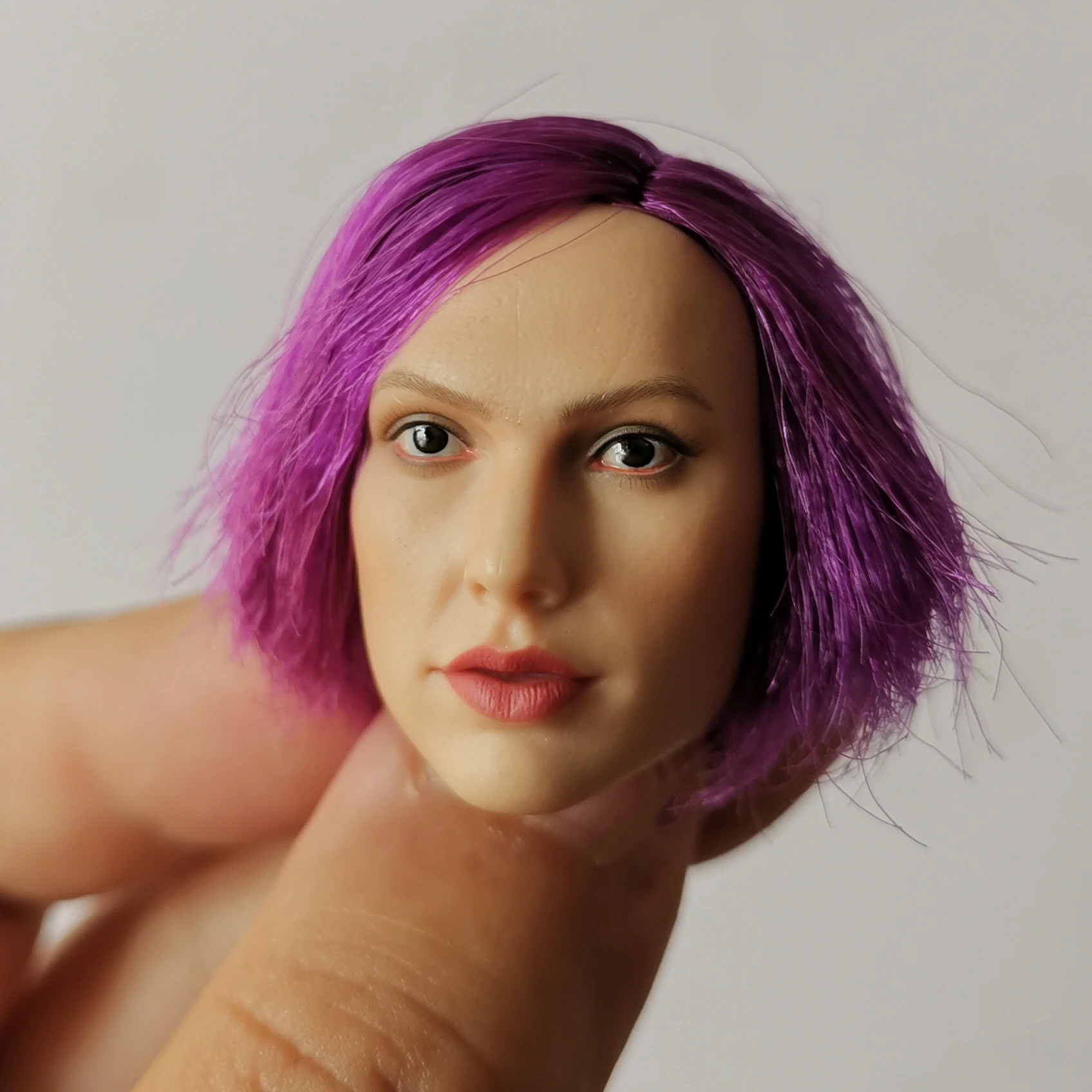 

GACTOYS 1/6 Purple Hair Gal Gadot Head Sculpt Model Toys DIY 12'' Action Figure Doll