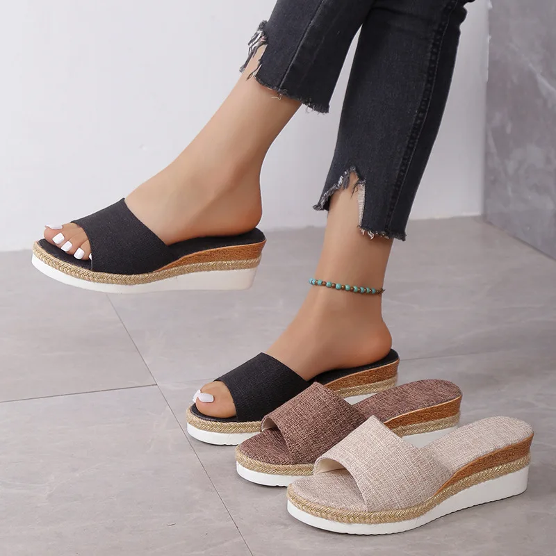 

2023 New Women’s Slipper Fish Mouth Thick Bottom Casual Wedges Sandals Stylish Comfortable Flat Mules Plus Size Zapatilla Mujer