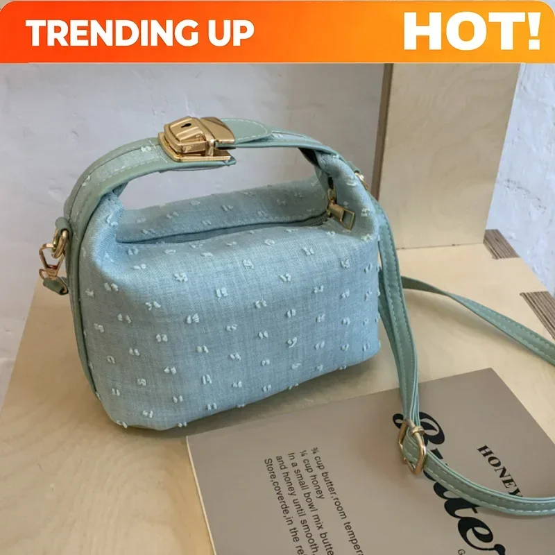 Light Luxury Exquisite Square Bag Fashion Lock Design Handbag New Contrast Color Canva Crossbody Bag Simple Versatile Casual Bag