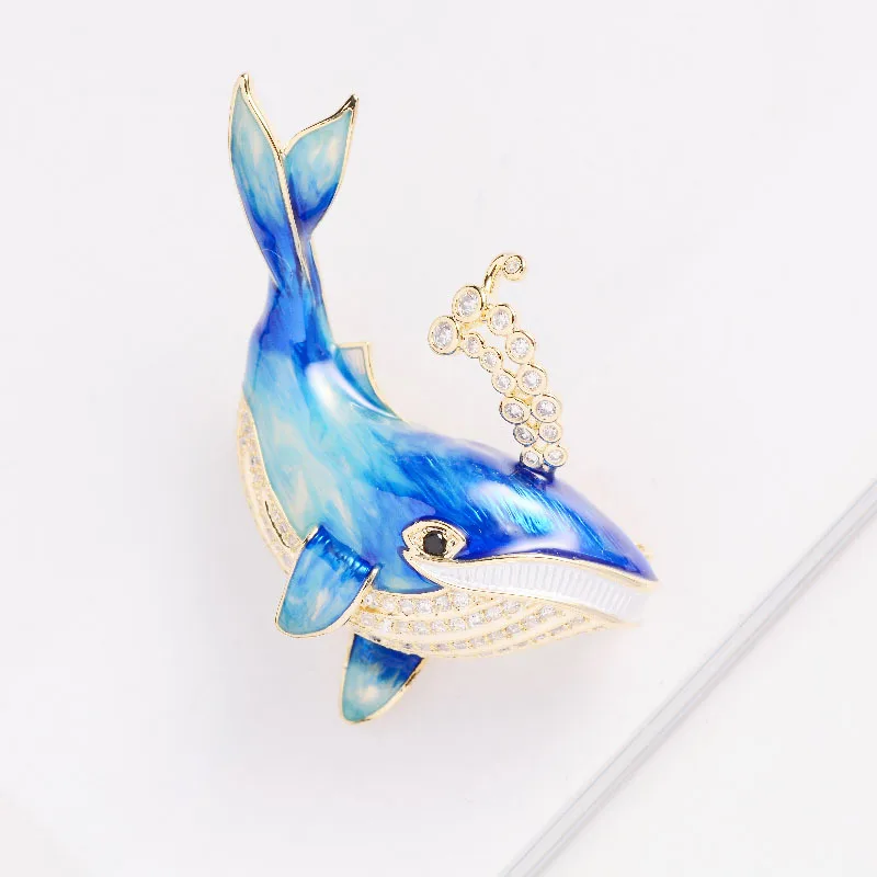 New Metal Enamel Whale Brooches for Women Rhinestone Dolphin Sea Fish Brooch Pins Gifts Banquet Clothes Pin And Scarf Clip Jewel