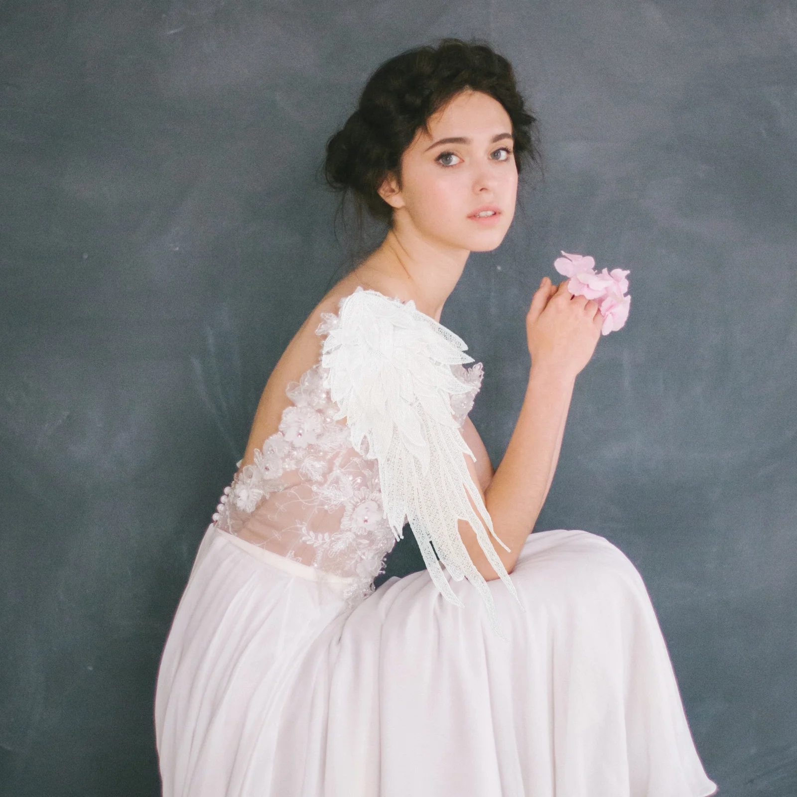 

1Pair Novelty Lace Appliques Elegant Angel Wing Patches for Garment Decoration and DIY Projects Lace Appliques Embellishments