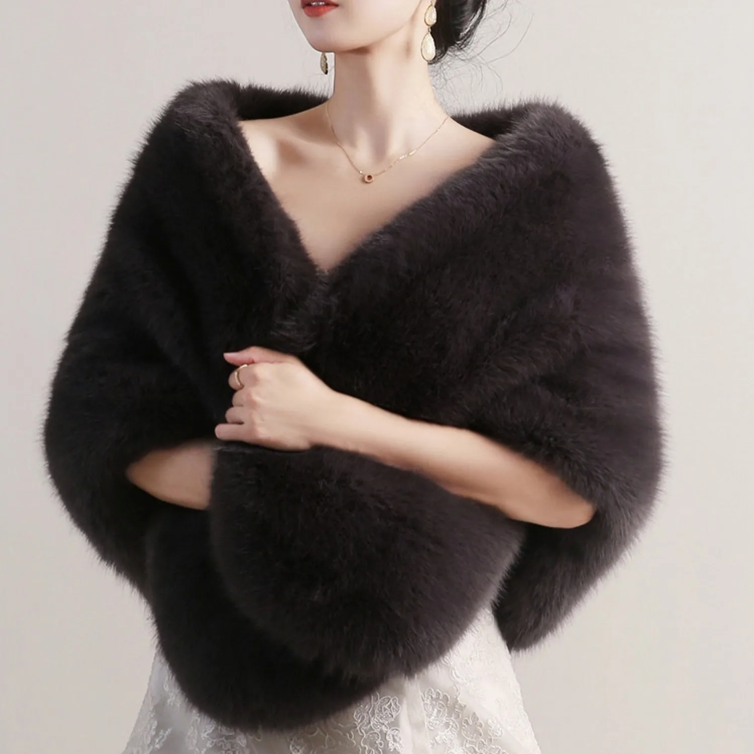 Nupcial Xaile Faux Fur Wraps, Casamento Shrug, Inverno Wedding Party Cloak, Branco Khaki, Alta qualidade