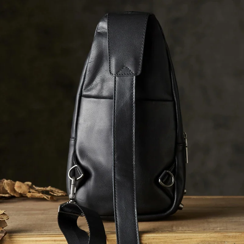 Sac de poitrine en cuir de vachette véritable fait à la main pour hommes, messager multifonctionnel, rétro lancé, bandoulière décontractée en cuir de vachette, punk