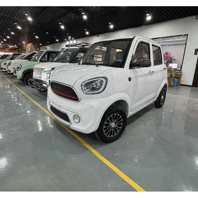 2026 High-quality Car Low Speed Five Door Four Seater Hatchback New Energy Vehicle 101-200km Range