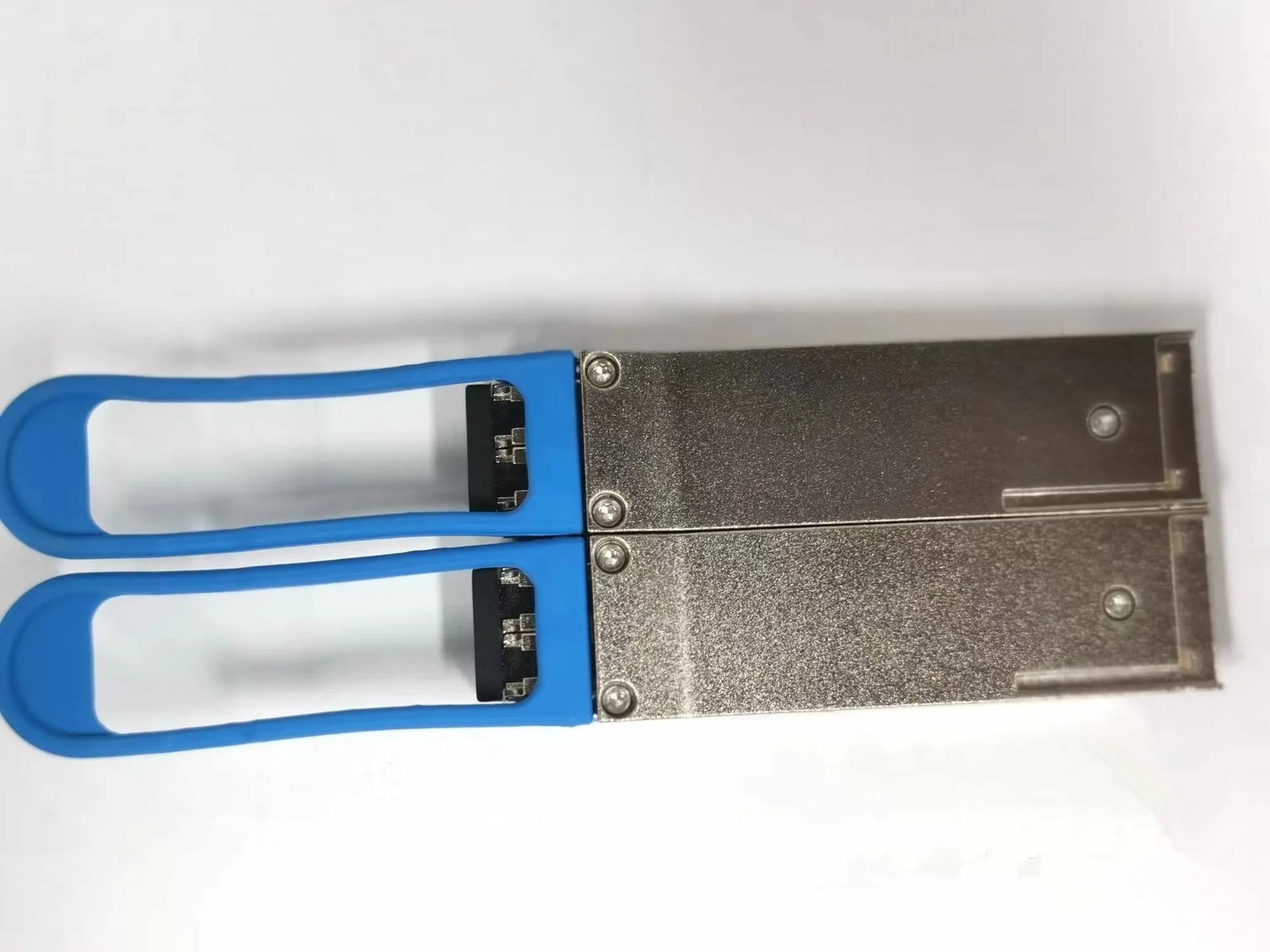 FINISAR Fiber Optical 40G QSFP+ 10KM Module FTL4C1QE1L FTL4C1QE1C FTL4C1QE2L-G3  40GBASE-LR4 FTL4C1QL1L/10KM 40GB Transceiver