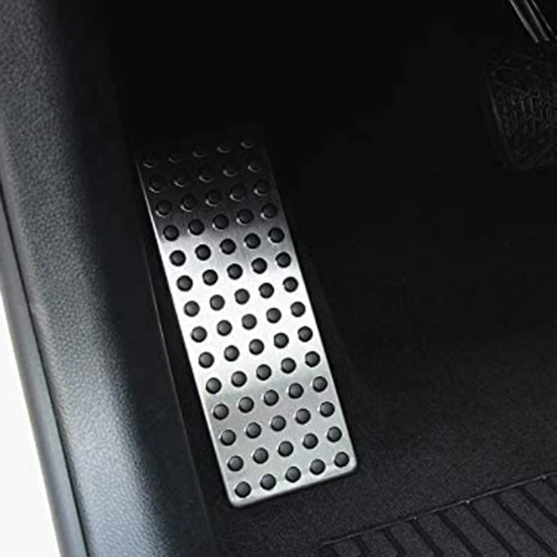 2 Pcs Car Accessories: 1 Pcs Carbon Fiber Key Shell Key Sleeve Cover & 1 Pcs Car Foot Pedal Rest Pedal Pad