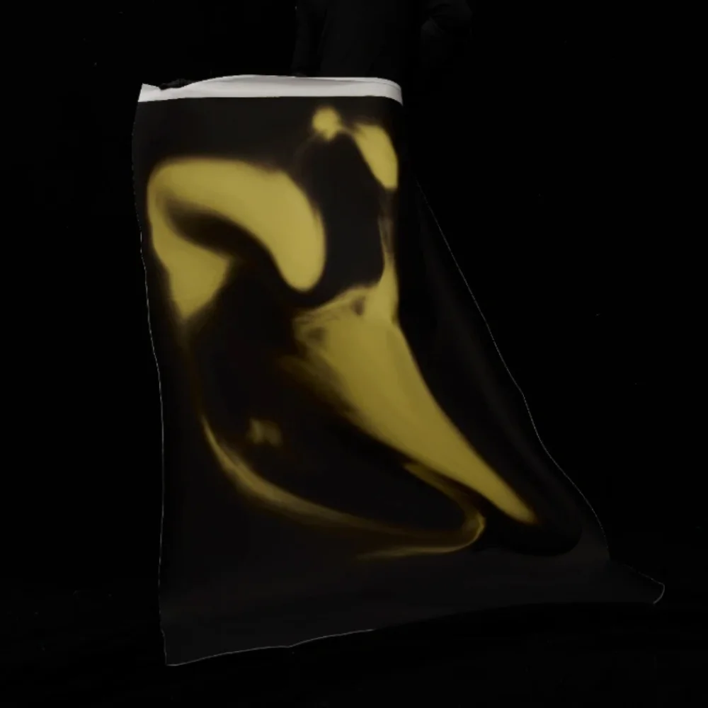 

Термочувствительная тонкая ткань из искусственной кожи, черная ткань, желтая технология изменения цвета, ткань для дизайна одежды для шитья