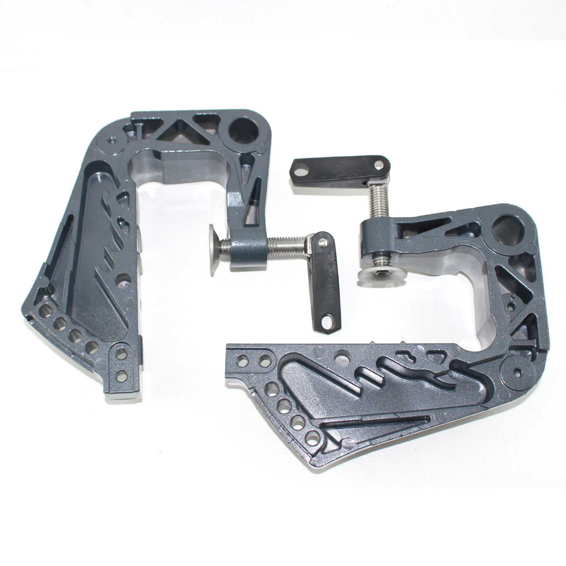 Marine left and right clamping bracket  for Yamaha 2/4 punch 15HP boat engine part NO. 63V-43112-07-4D 63V-43111-06-4D