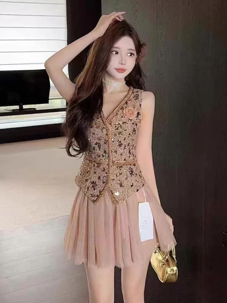 

2025 Summer French Vintage Small Fragrant 2 Piece Sets Woman Outfit Luxury Sequins Vest Top + Mini Skirt Set Conjunto Feminino
