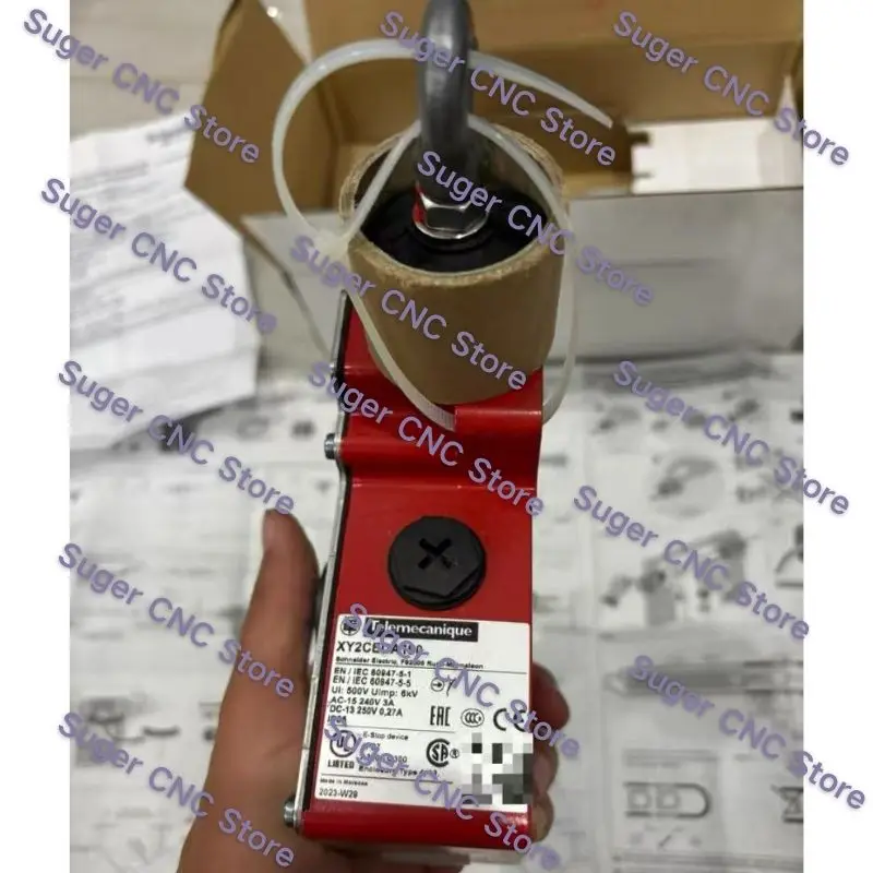 

New XY2CEDA190 bidirectional rope emergency stop switch for quick delivery