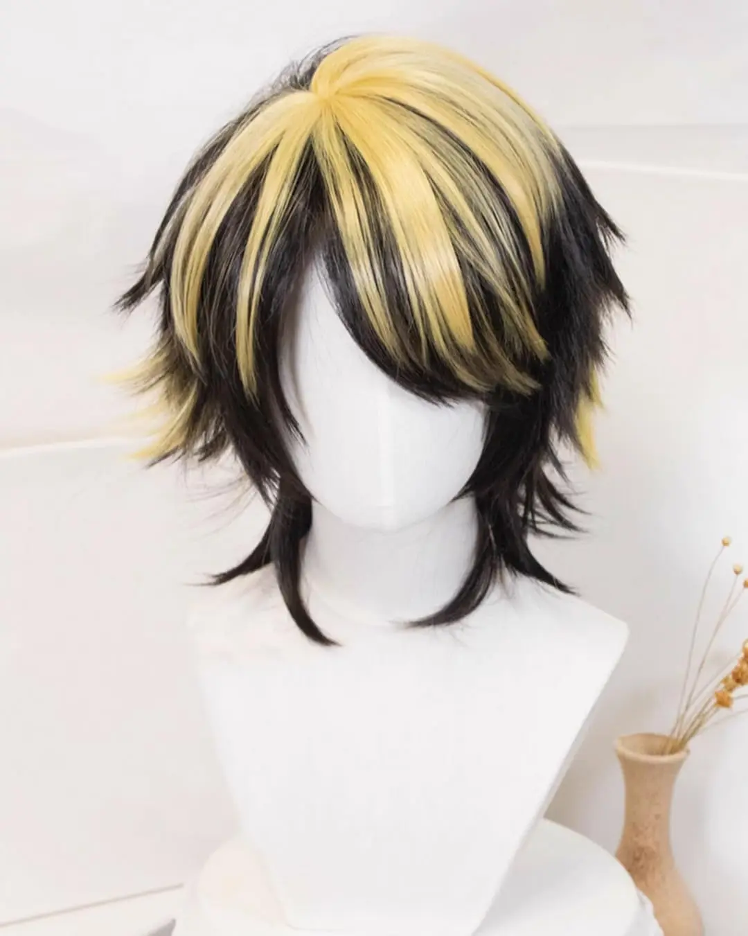 Thumbnail 2 - #14 Tokyo Revengers Cosplay Comparison Guide
