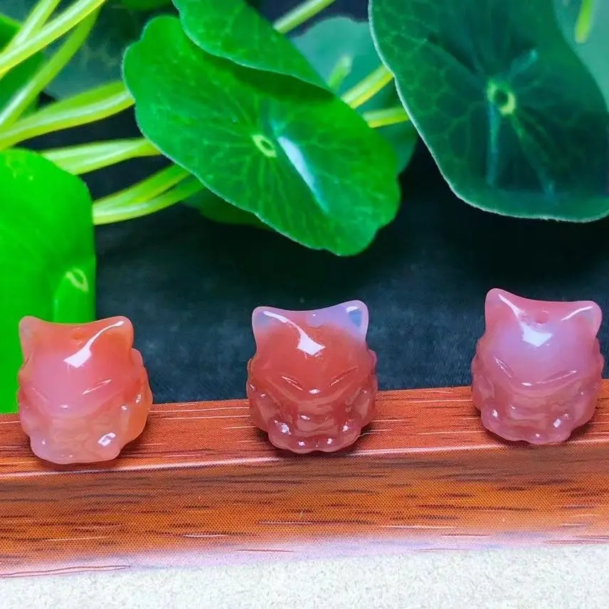 

Salt source agate three-dimensional nine-tailed fox