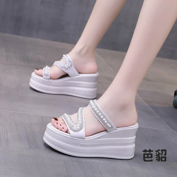 Fashionable Thick Bottom Platform Slippers for Women Summer Outdoor Wear New 2026 Fairy Trendy Slip-On Sandals High Arch Support