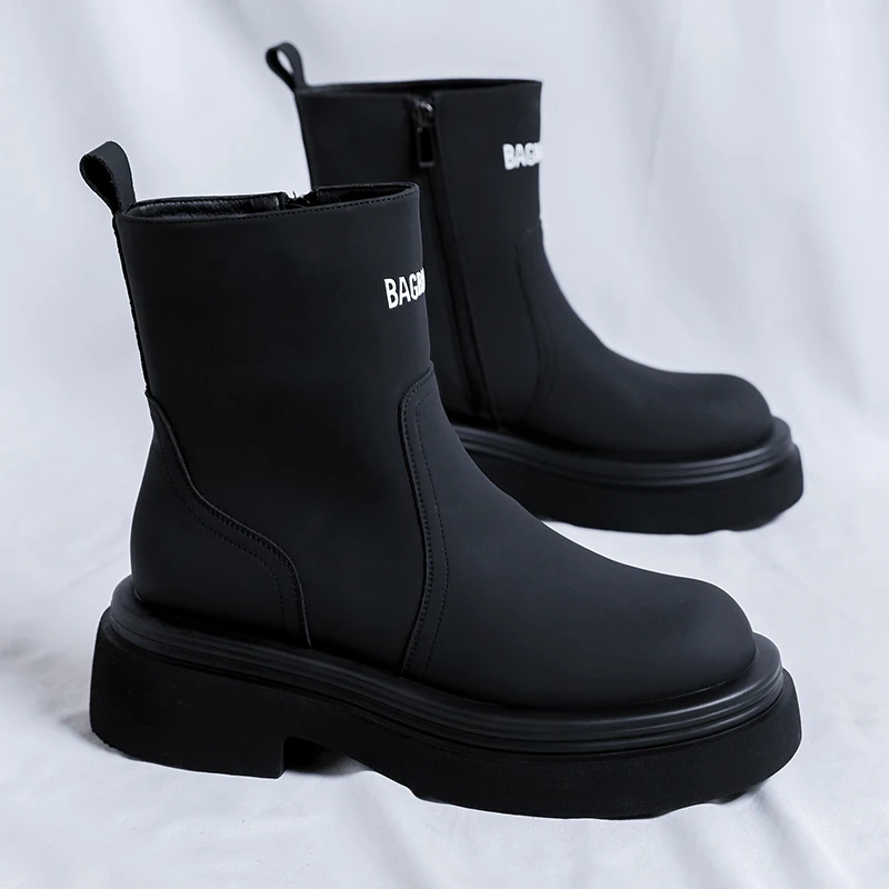 

Luxury Brand Men Casual Leather Chelsea Boots Winter Platform Snow Boot Men Antiskid Motorcycle Boots Lightweight Round Toe Boot