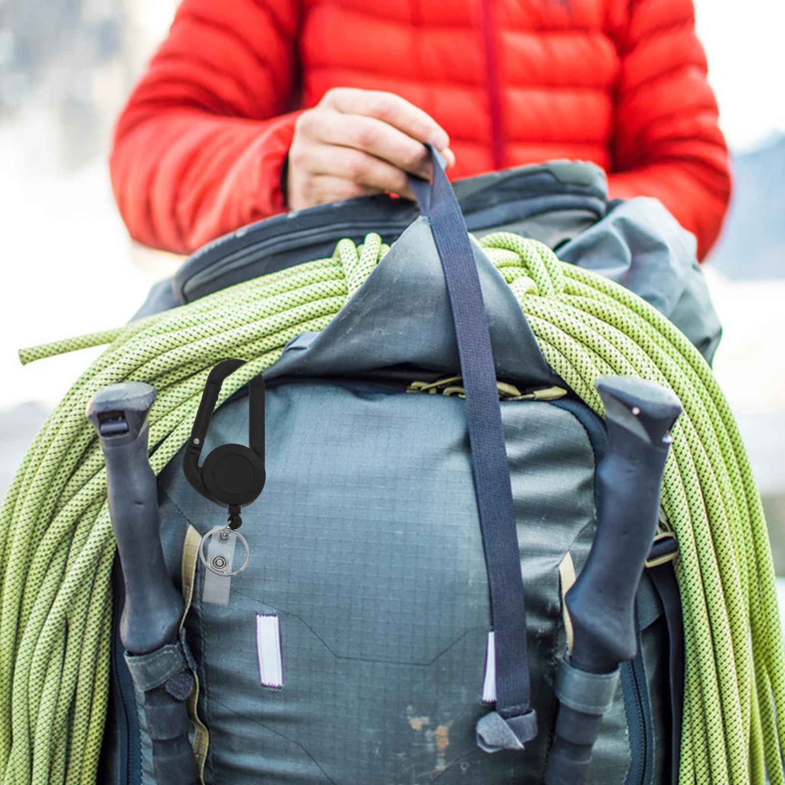 

2Pcs Creative Retractable Carabiner Keychains Outdoor Heavy Duty Key Ring Badge Holder for Hiking Camping Everyday Use