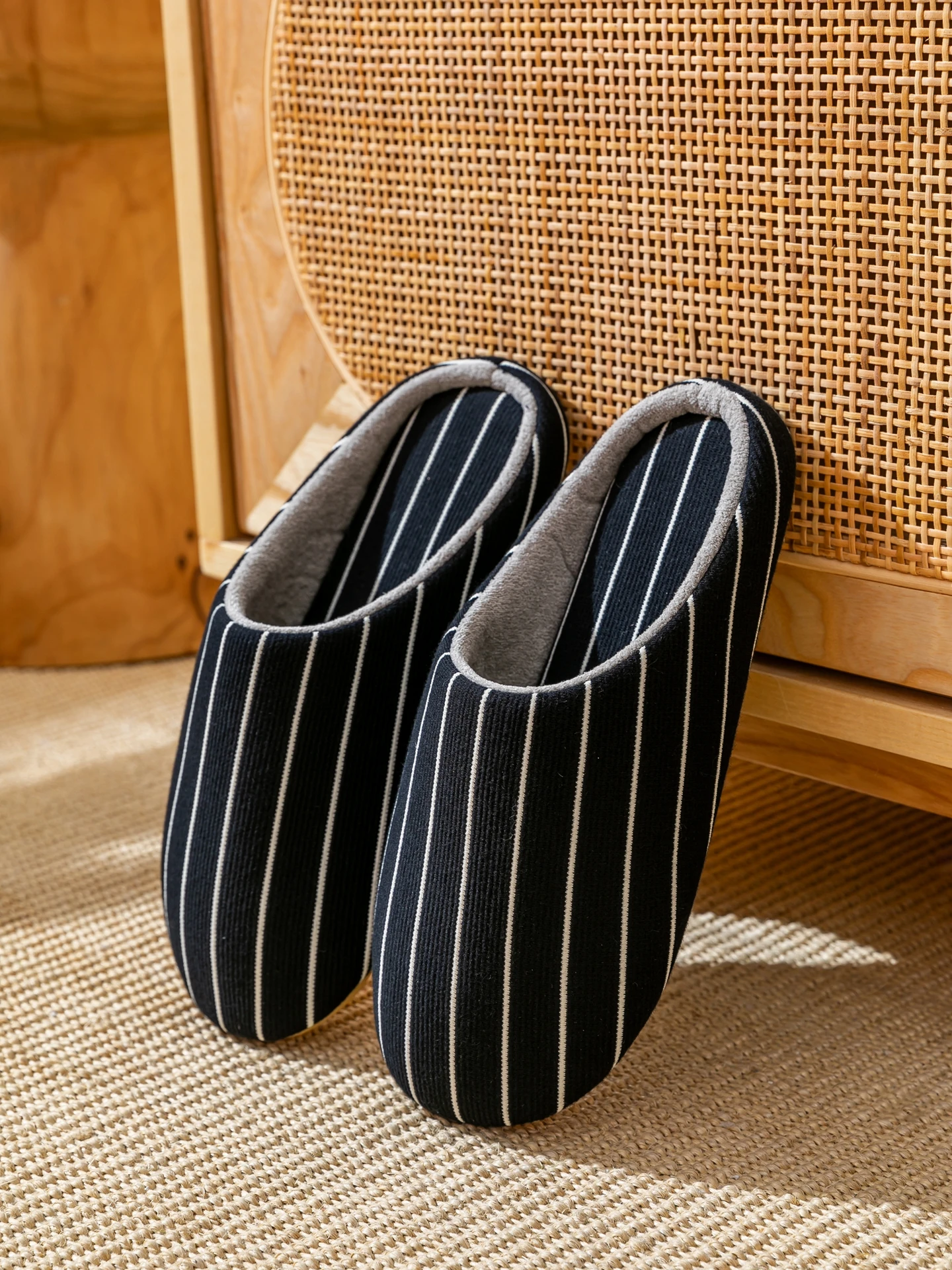 Japanische gestreifte Hausschuhe, Unisex für Frühling & Herbst, bequeme, atmungsaktive, rutschfeste flache Hausschuhe für das Schlafzimmer – Detail 5