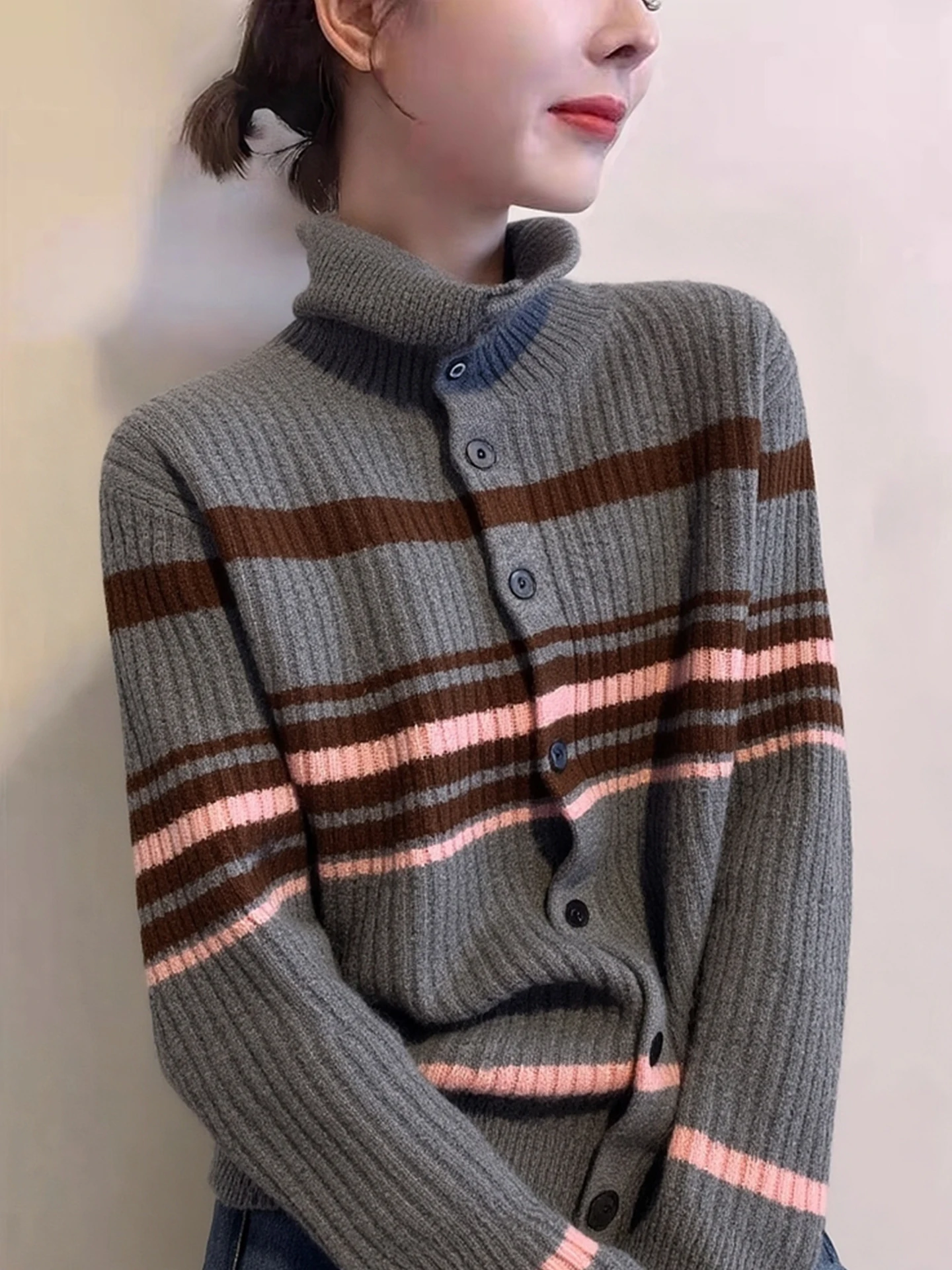 

Мягкий и удобный цветной вязаный свитер Long Sve Camere, зимний сезон, дизайн на одной пуговице, корейский модный свитер для поездок на работу...