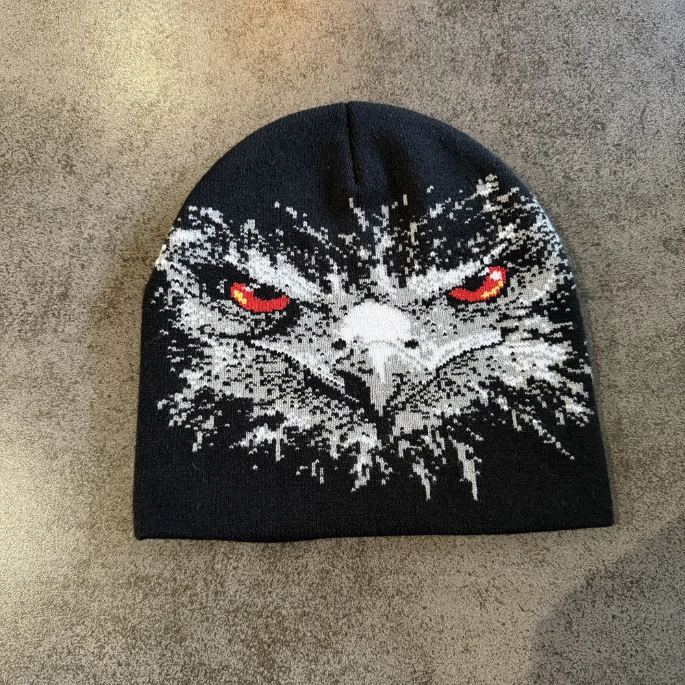 American casual style beak-patterned jacquard knit cap, suitable for both men and women, suitable for daily commuting.