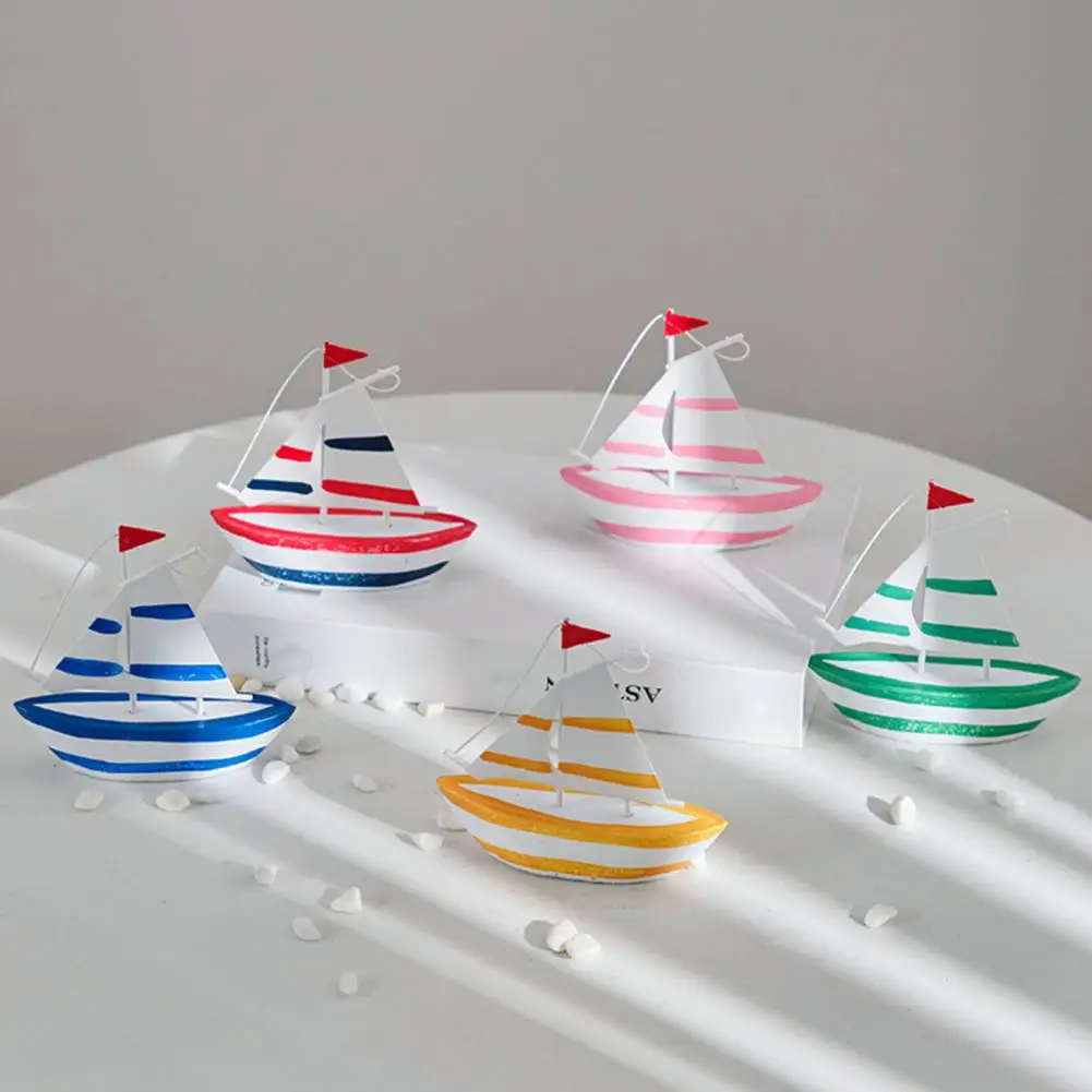 Ocean Style Display Mold Sailboat Model Solid Wood Hand-Painted Small Sailing Ship Model Living Room Natural Wood Sailboat