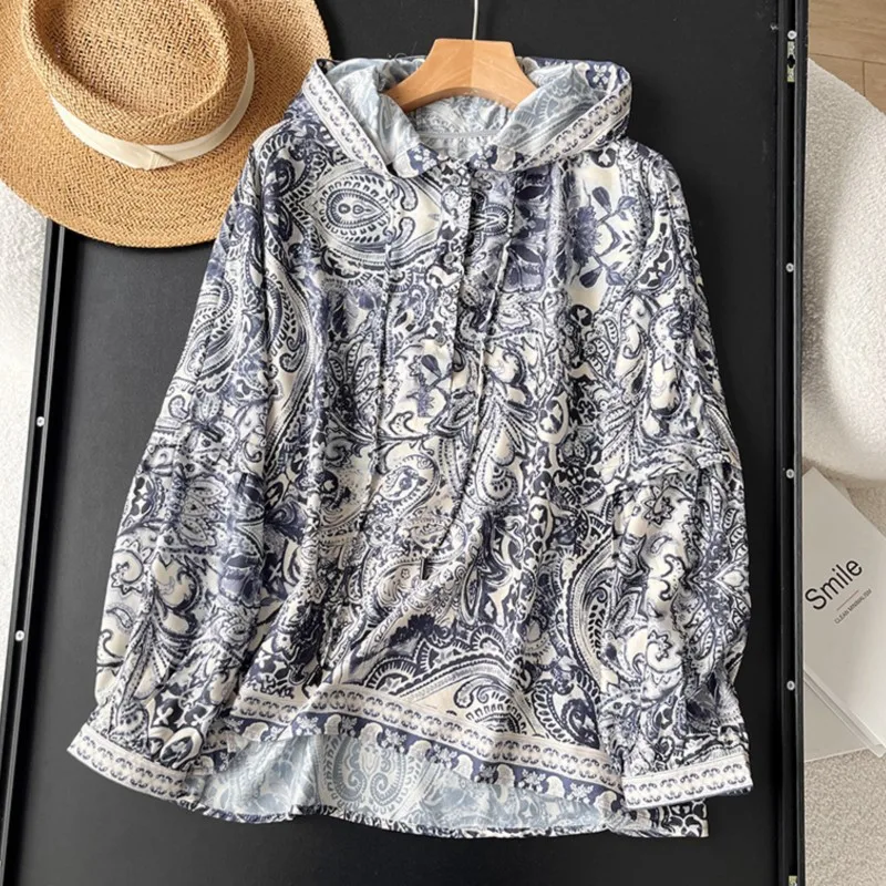 

Женская осенняя свободная рубашка в корейском стиле с капюшоном и принтом, мягкая драпировка, легкая солнцезащитная стильная повседневная одежда