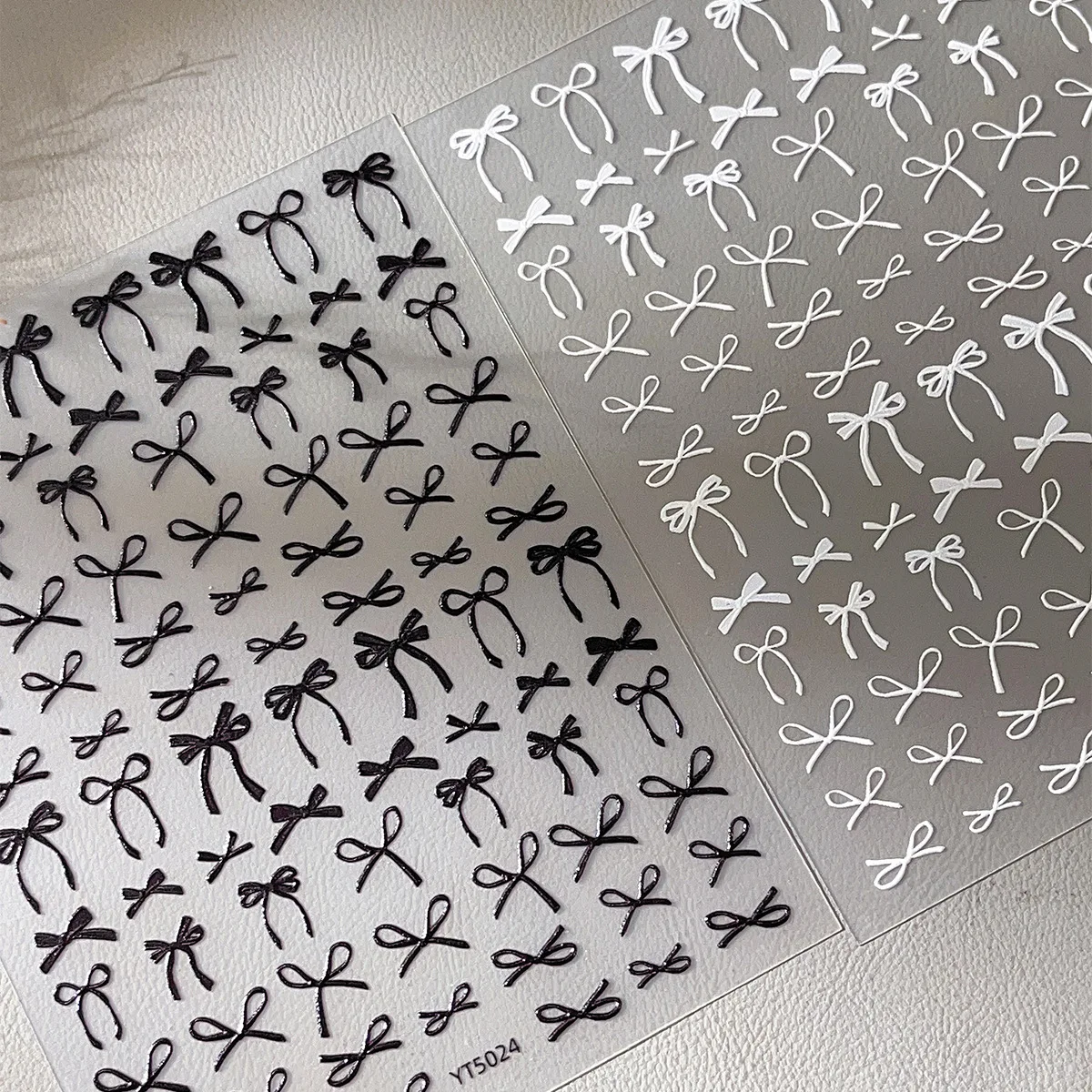 1 シート 3D 蝶ネクタイネイルステッカー - カラフルなシルクリボンデザイン、粘着裏地付きエレガントなネイルアートデカール