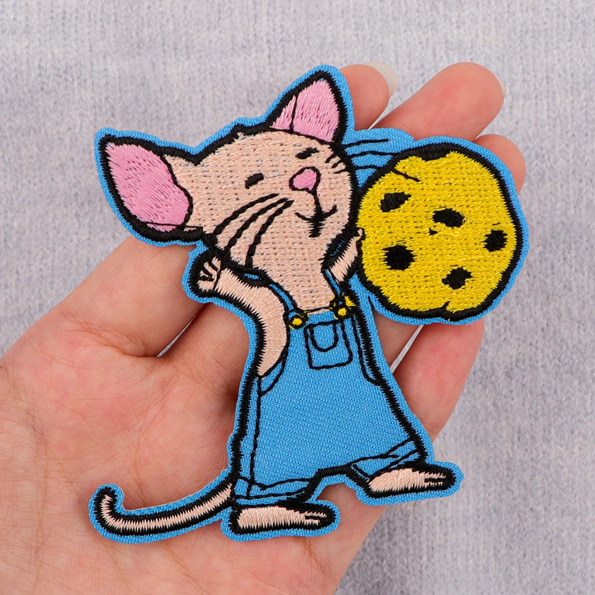 

Cute Mouse Patches For Clothing Cartoon Patches Appliques Iron on Badges Clothes Stickers DIY Sewing Embroideriy Stripes