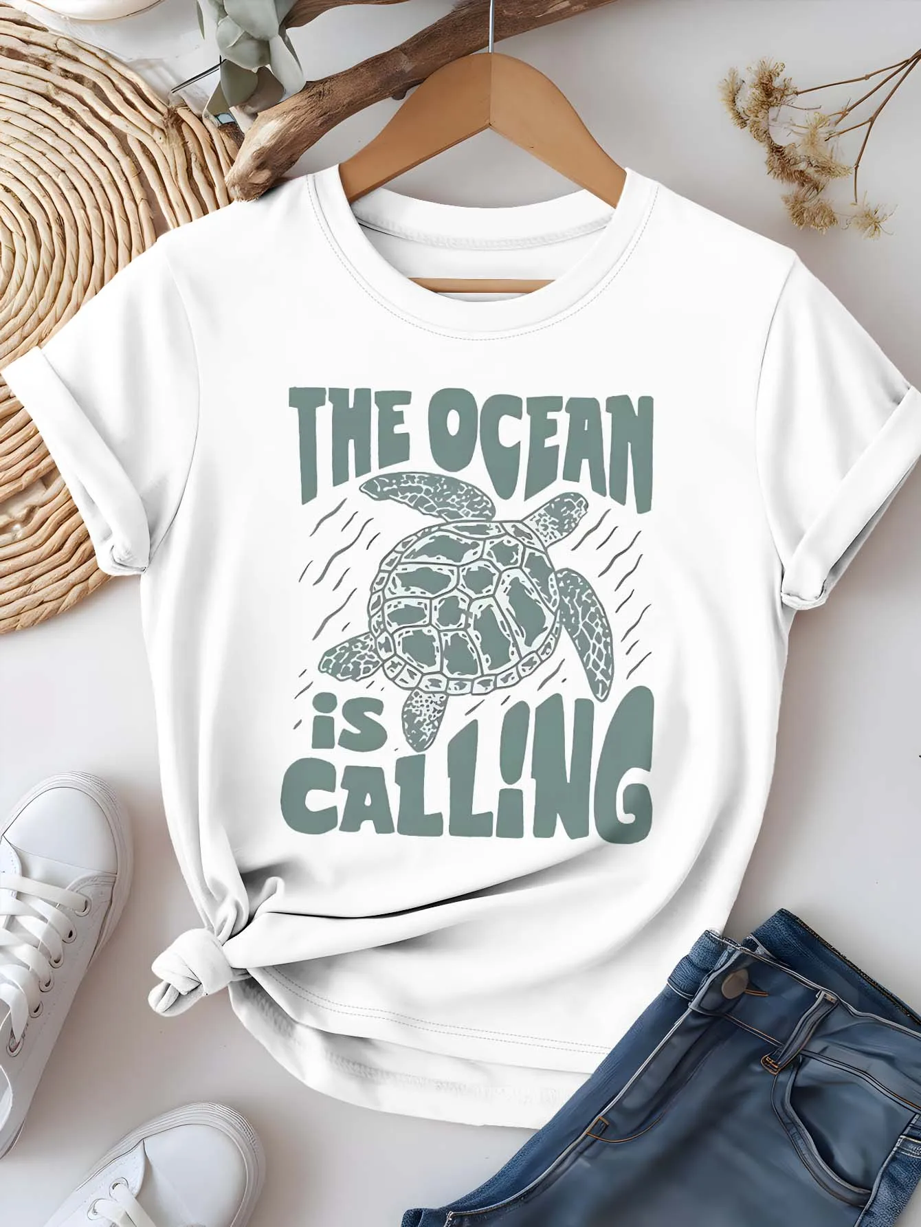 Pesisir Chic Grafis Penyu Laut Artistik Ukuran Besar - Kaus Lengan Pendek Musim Panas Terinspirasi