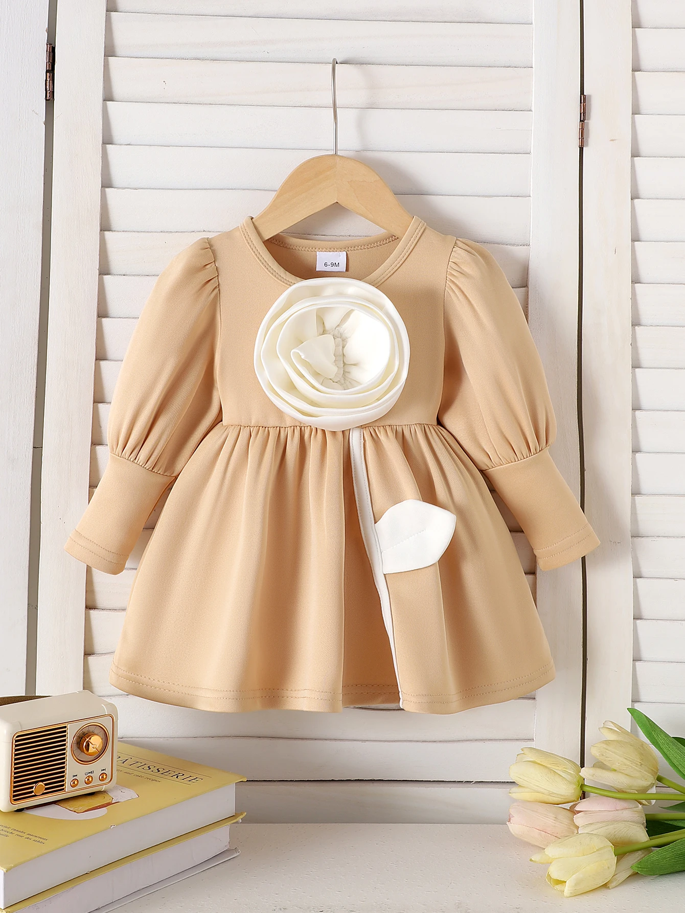 

Autumn and winter new style girl baby 1-3 years old sweet and cute apricot flower long-sleeved dress