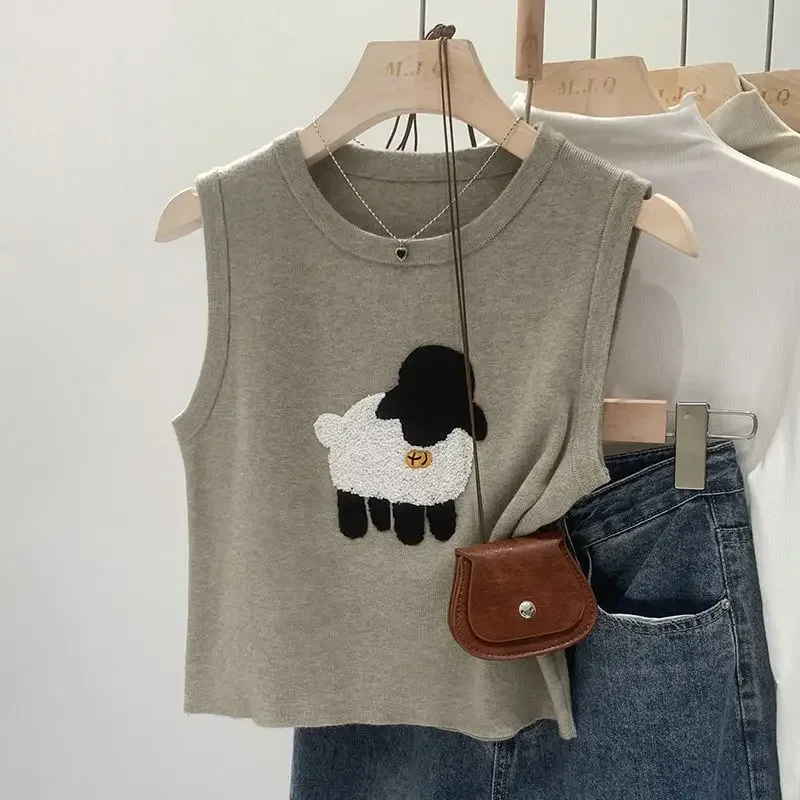 

Summer New Little Sheep Embroidery Short Knitted Round Neck Tank Women's Solid Design Sense Popular Stacked Sleeveless TopZT275