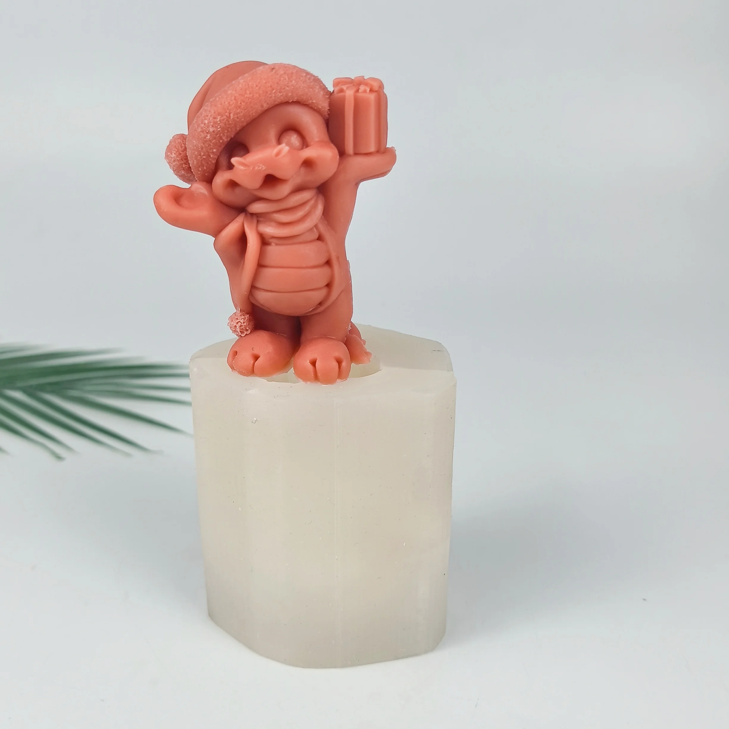 

3D Animals Mold Christmas Hat Scarf Dragon Gift Box Moulds Silicone Candle Soap Molds Wedding Birthday Candles Handmade DW0808
