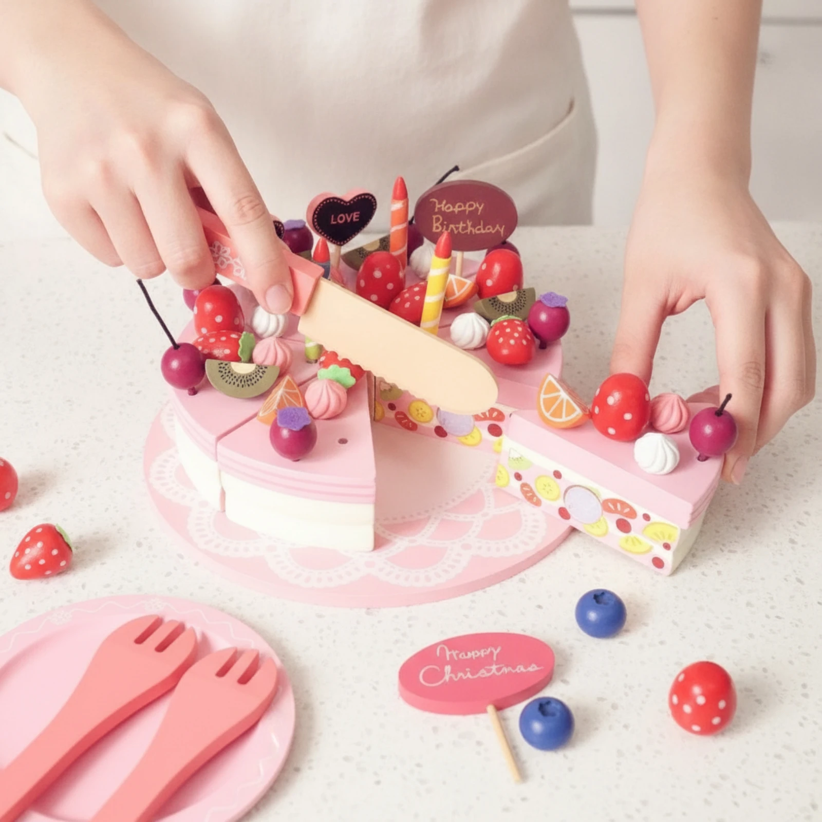 Pretend Play Dessert Set Sliceable Toy Birthday Cake Wooden Play Food Set Interactive Wooden Cake Toy Child-Friendly