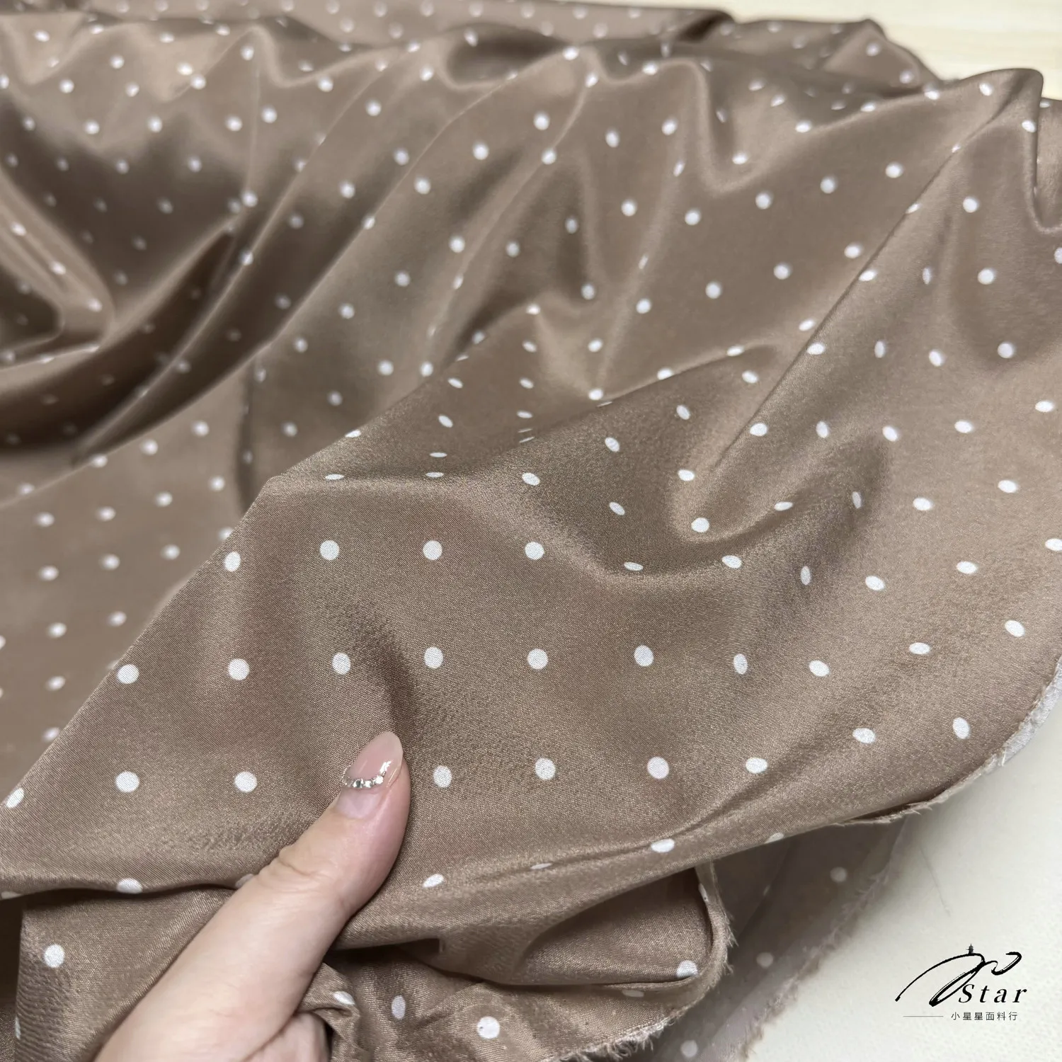 Milk Coffee Color Bottom White Small Polka Dot Silk Crepe De Chine Cloth Shirt Dress Polka Dot Silkworm Silk Satin Fabric Summer