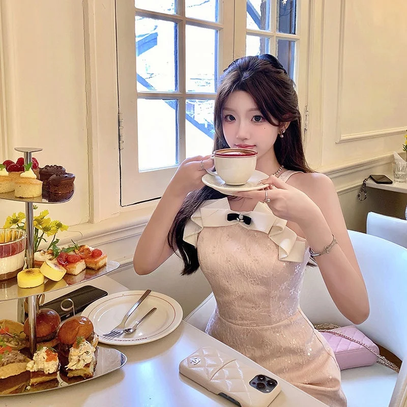 เดรสยาวทรงเอไลน์สีชมพูหวานๆ แต่งเลื่อมปักลายลูกไม้ แต่งสายเดี่ยว เอวสูง สำหรับผู้หญิง แฟชั่นฤดูร้อน คุณภาพสูง ลายดอกไม้