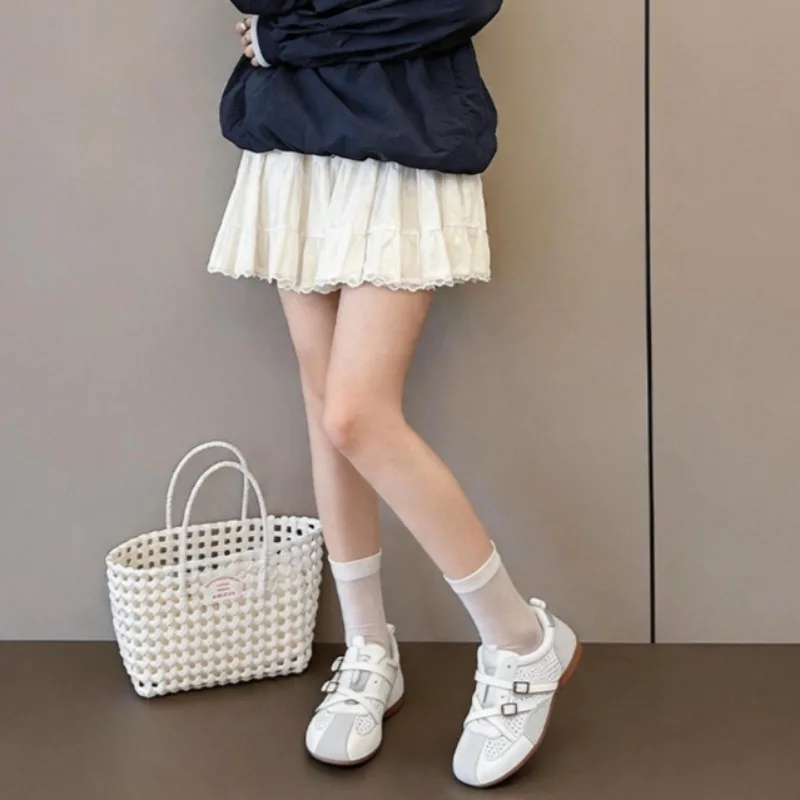 2026 Women's Hollow Out Flat Sneakers Double Buckle Strap Retro Soft Sole Ballet Flats Ladies Casual Driving Shoes Mujer Zapatos