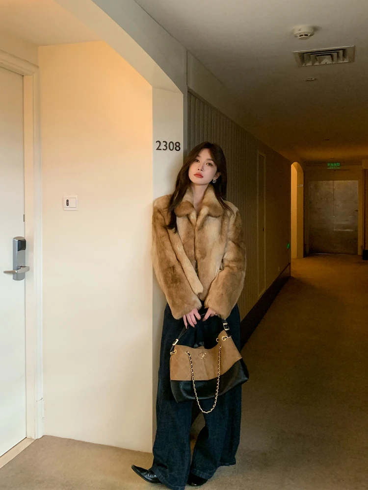 2025 rabbit , Retro lapel coat, Fashionable for women  Short autumn and winter coat,