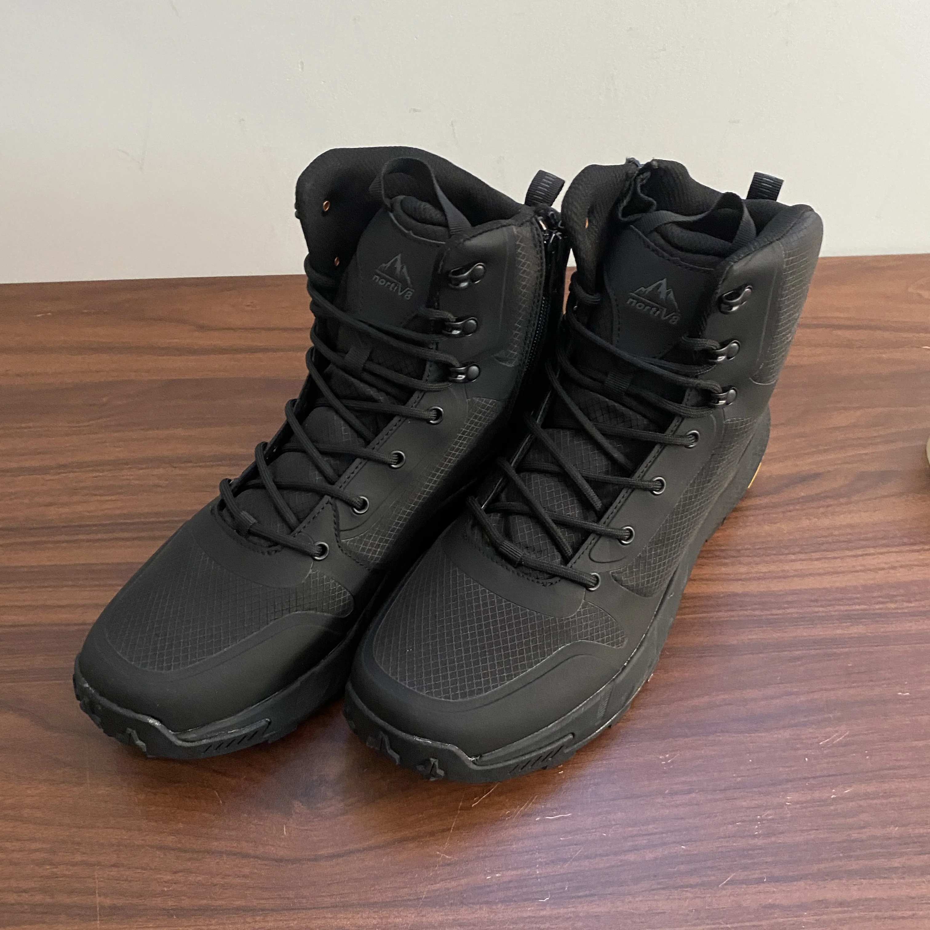 Waterproof Outdoor Climbing Hard Items Anti-slip Sweat Absorbent Men's Large Size Windproof Sandproof Hiking Boots