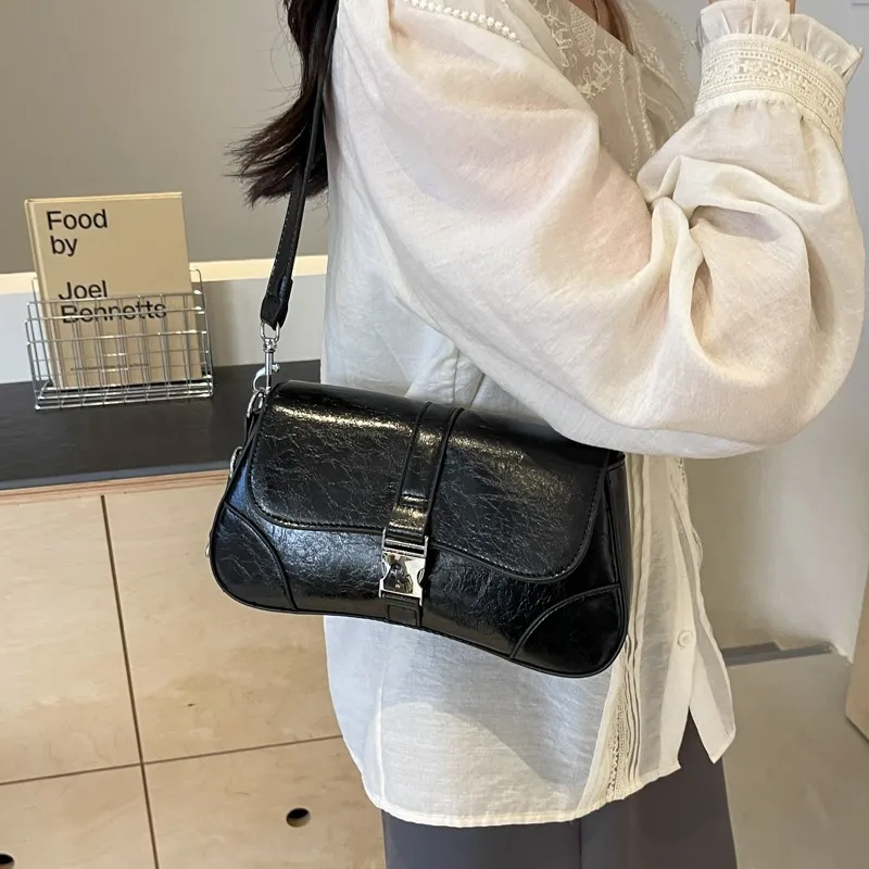 

Маленькие простые сумки через плечо из искусственной кожи для женщин, новинка 2024, роскошная модная Корейская сумка Y2K под подмышки, женские трендовые однотонные сумки