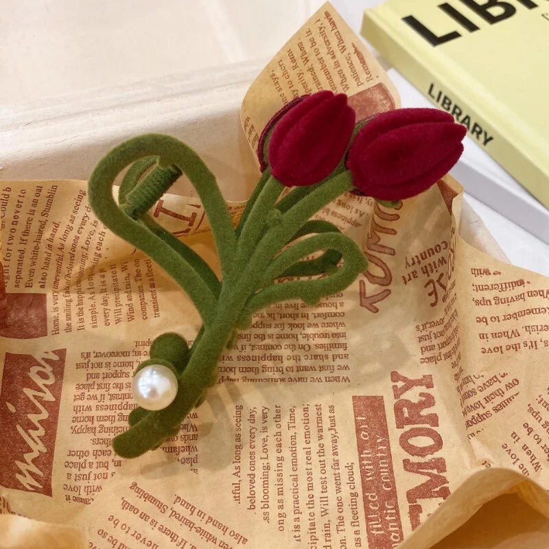 大きなベルベットチューリップヘアクリップ爪女性のためのエレガントなサメクリップファッションガールヘアクランプ