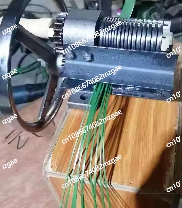 Manual Bamboo Strip Drawing Machine Thin Bamboo Strip Open Cutting Machine