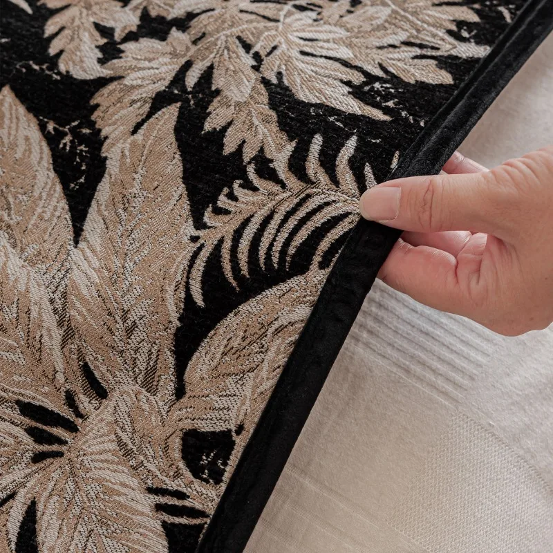 Luxury Black Golden Botanical Leaves Jacquard Bed Runner Elegant Textured Bed End Cover Premium Bed Scarf for Bedroom Home Decor view 4