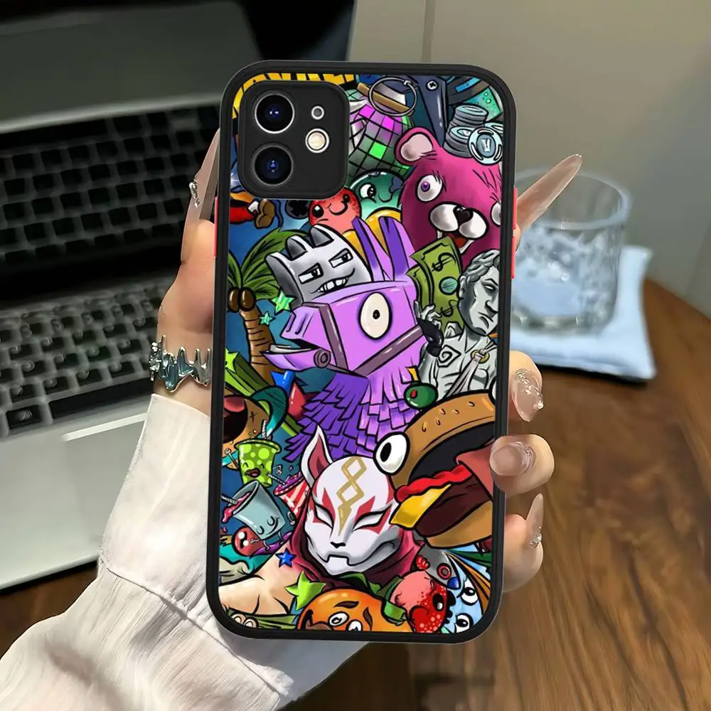 Etui na telefon Cartoon B-Battle-R-Royales-F-FortniteS do iPhone 16 15 14 11 12 13 Pro Max X XS, półprzezroczyste, matowe.