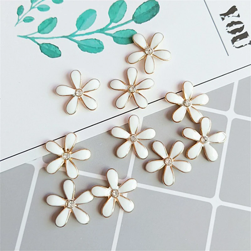 New 17MM Oil Dropping Metal Alloy Small Flower Gold Clothing Jewelry Accessories Small Pendant Bowknot Gift Box Necklace Bracele