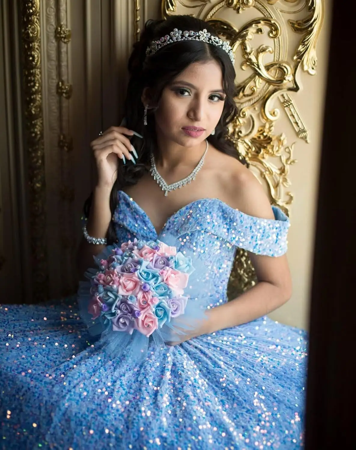 فساتين Quinceanera بترتر سباركلي مع فيونكة مكشوفة الكتف أنيقة حلوة 15 16 فساتين لحفلات أعياد الميلاد