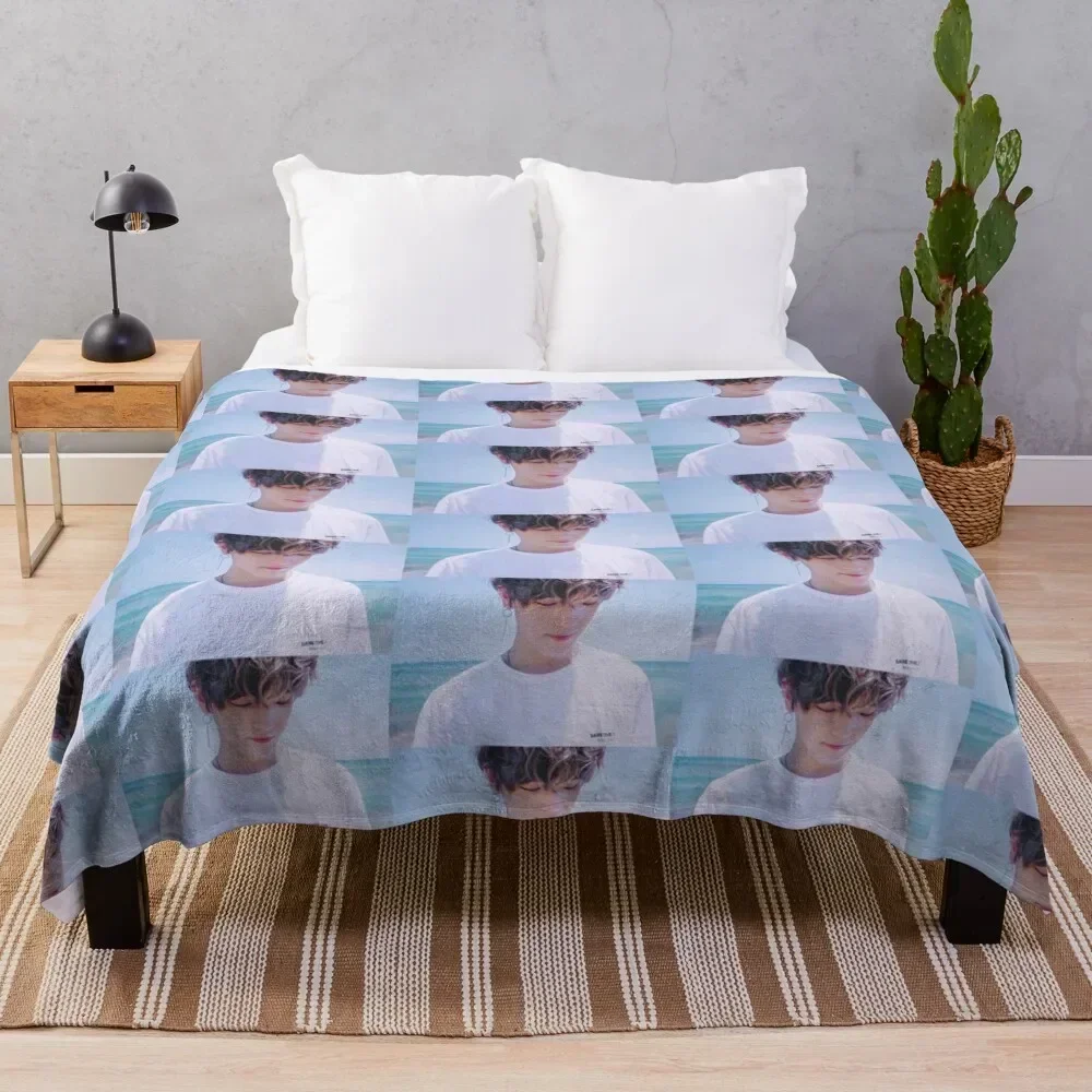 

Taeyong Throw Blanket Lightweight Warm Blanket for Travel Camping