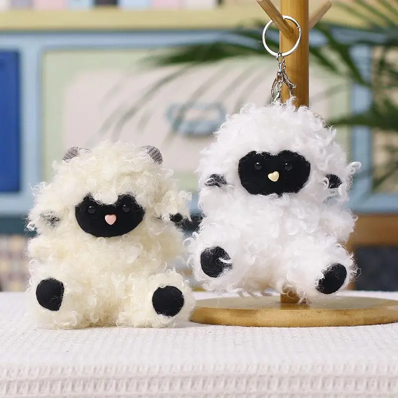 Niedlicher, weicher, flauschiger Schaf-Plüsch-Schlüsselanhänger mit angenehmer Haptik zur Taschendekoration, Geburtstagsgeschenk für Kinder – Detail 3