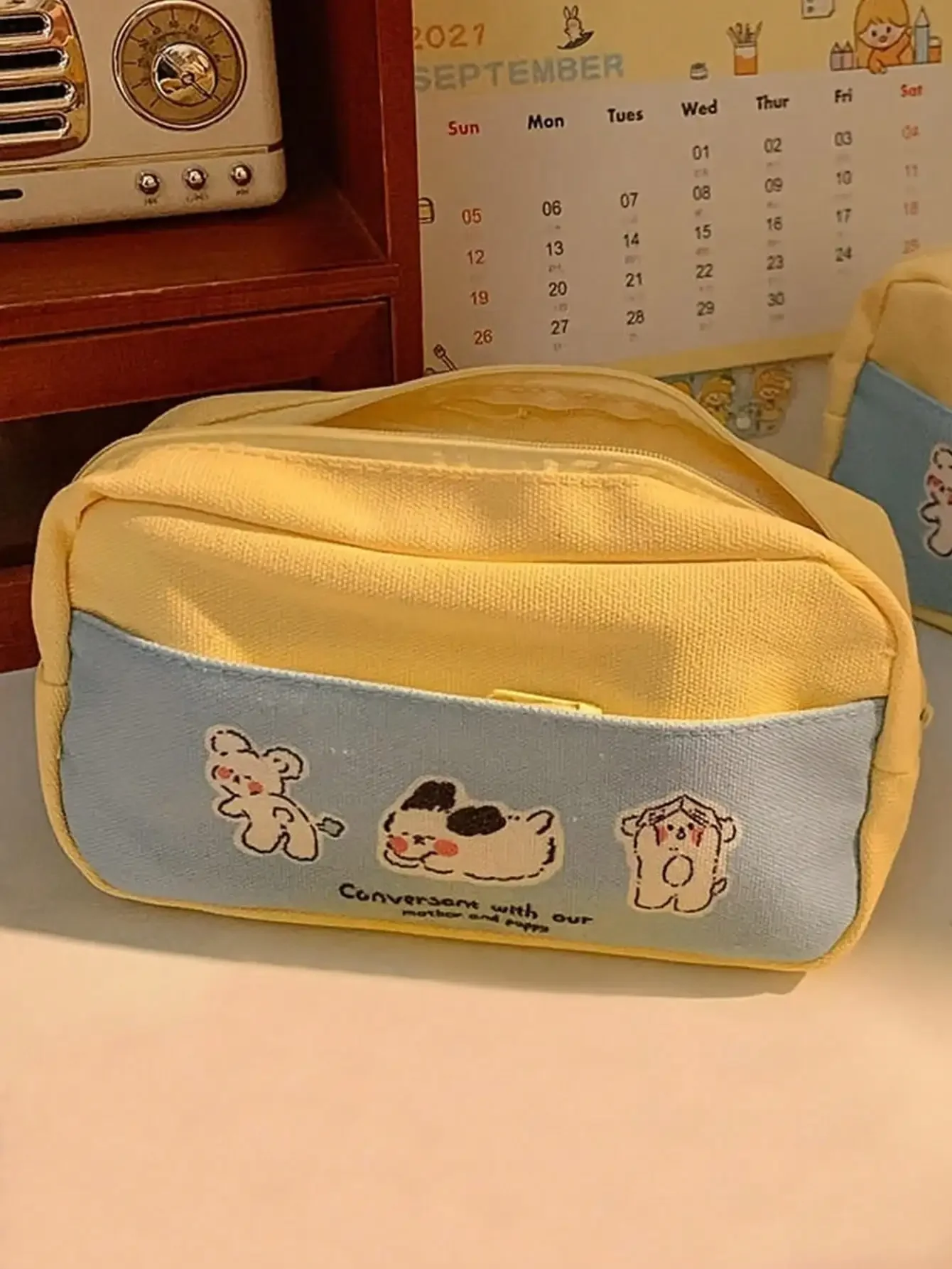 

1pc Cute Puppy Shaped Pencil Case, High-Quality For Middle/Elementary School Students, Large Capacity Stationery Organizer Pouch