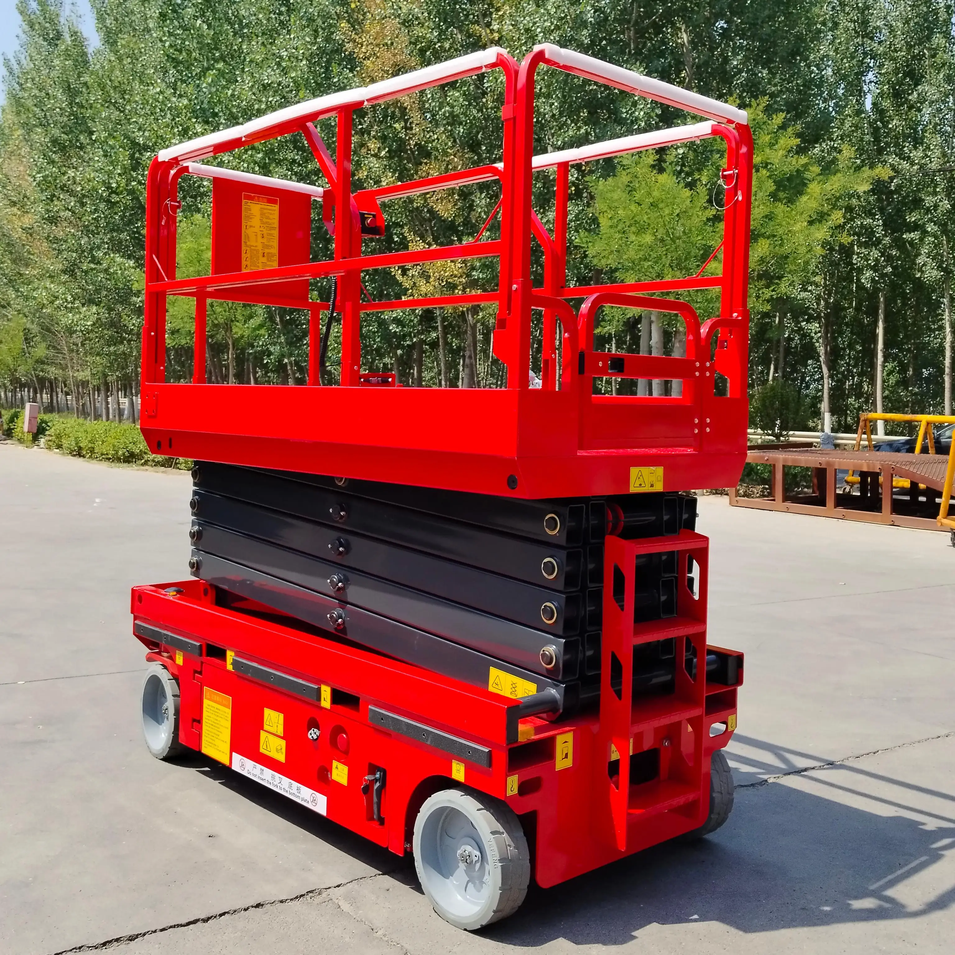 

8m 10m 12m 14m Battery Powered Lift Tables Mobile Electric Self-Propelled Hydraulic Scissor Lift Platform Table With Good Price
