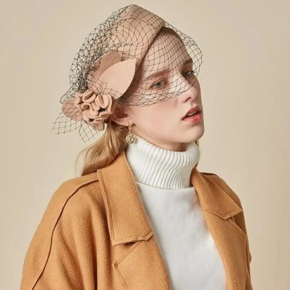 Sombrero en forma de lágrima, sombrero de malla Vintage, pastillero Retro de Color sólido, sombrero con dije de flor, gorras de azafata de línea aérea, fiesta de disfraces