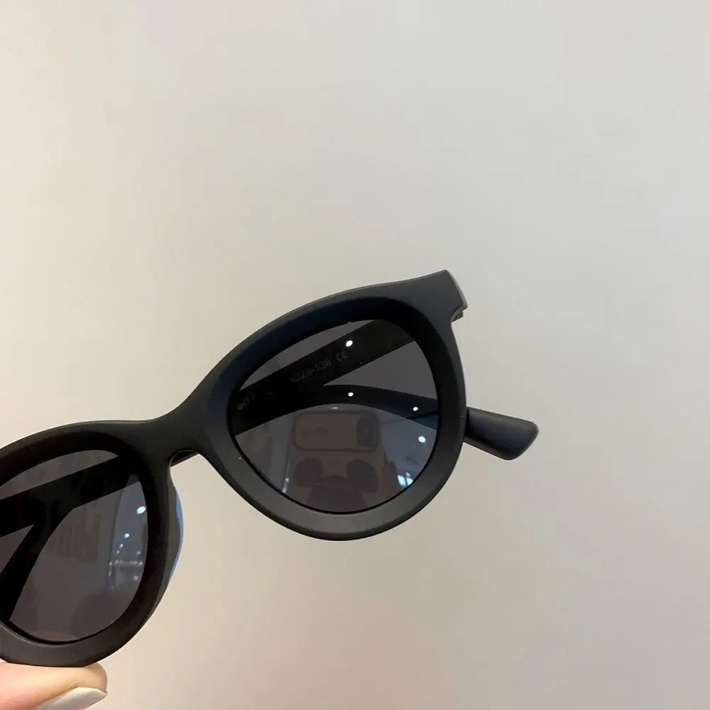 نظارات شمسية كلاسيكية أنيقة للحماية من الأشعة فوق البنفسجية، نظارات شمسية ناعمة للأطفال بلون الحلوى، نظارات لعب الشاطئ للأولاد والبنات