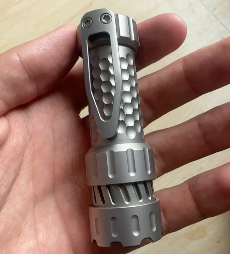 Used EDC Maierxun Flashlight Titanium alloy primary color sandblasting Outdoor Tools Strong Light Torch Lamp Decompression Toy